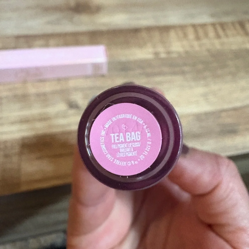 Jeffree Star Tea Bag Full Pigment Lip Gloss - Picture 4 of 6